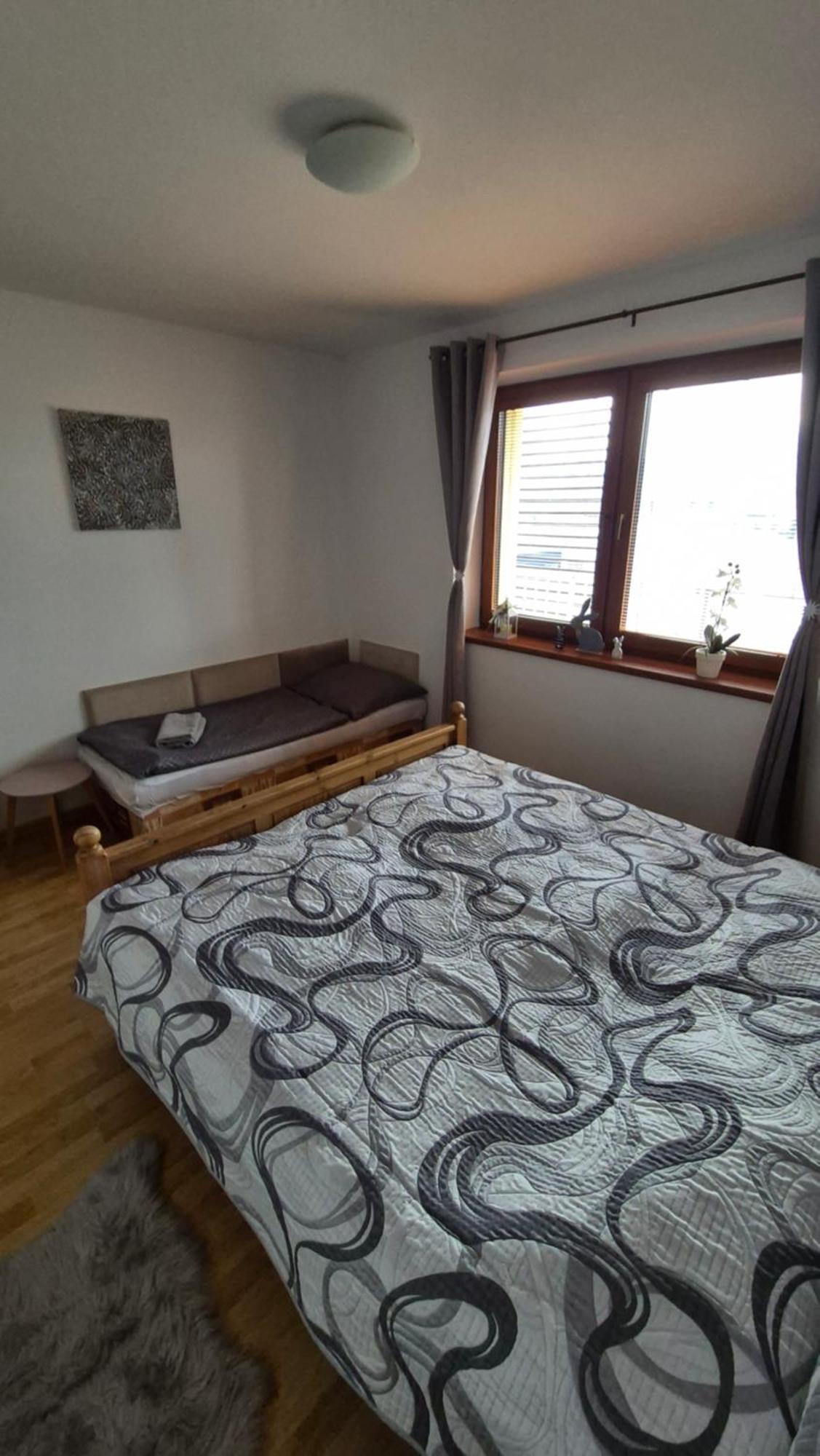 2 Room Apartment With Terrace 455, Apartmany Liptov Liptovský Mikuláš 外观 照片